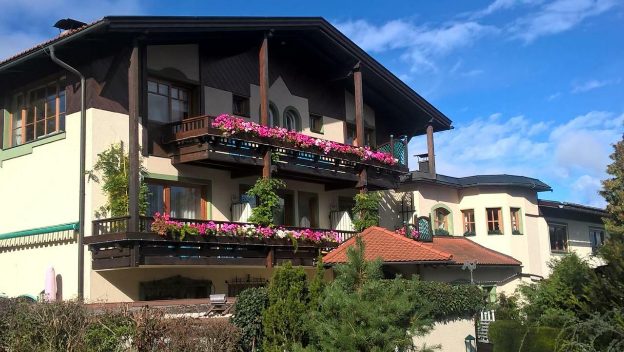 Dietrichsteinerhof Apartments & Rooms 法克湖 外观 照片